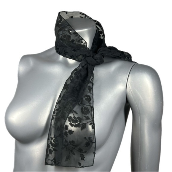 VINTAGE Express Black Burnout Floral Velvet Neck Scarf NWT Accessory - Picture 3 of 9